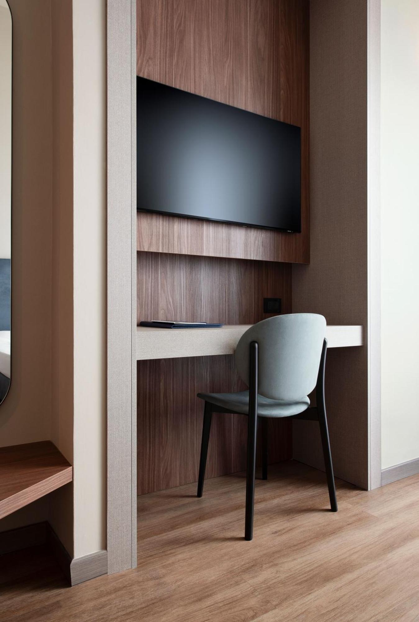 Mokinba Montebianco Hotel Milano